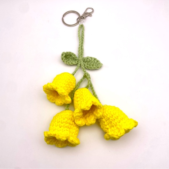 HANDMADE | Yellow Crochet Bouquet | Bag Charm | Keychain (Brand New!) 💘 - Picture 2 of 7